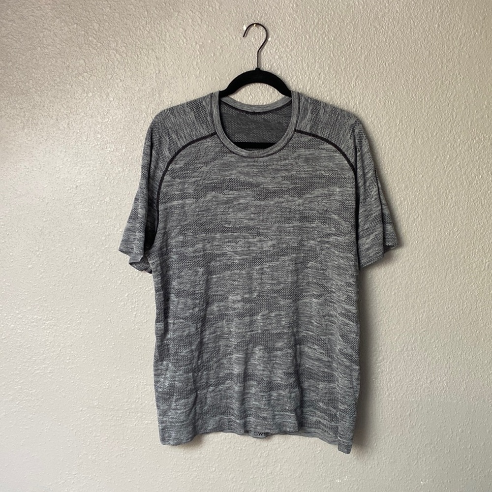 Lululemon Metal Vent Tech Short Sleeve Size XL